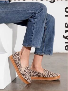 Toms Palma Leopard Cheetah Alpargata Leather Slip-On Platform Loafer Flats- Sz 6